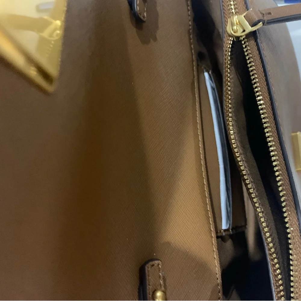 NWT TORY BURCH EMERSON Top Handle Leather Crossbody bag with Chain Strap - Picture 6 of 9